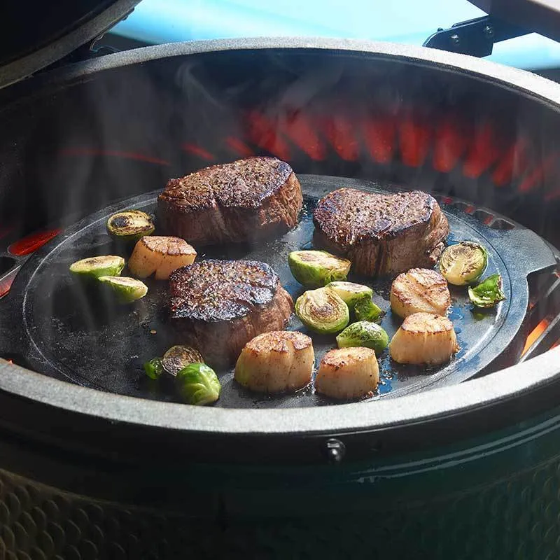 Big Green Egg  - Dual-Sided Cast Iron Plancha Griddle