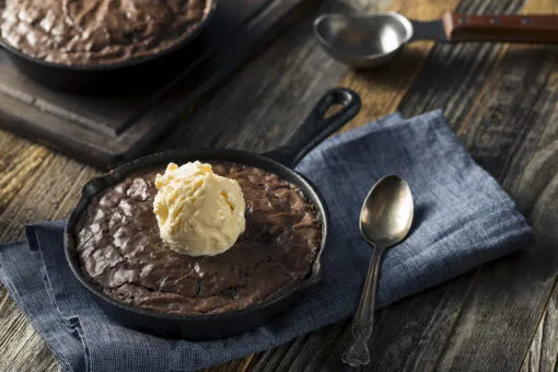CHOCOLATE BROWNIE SKILLET