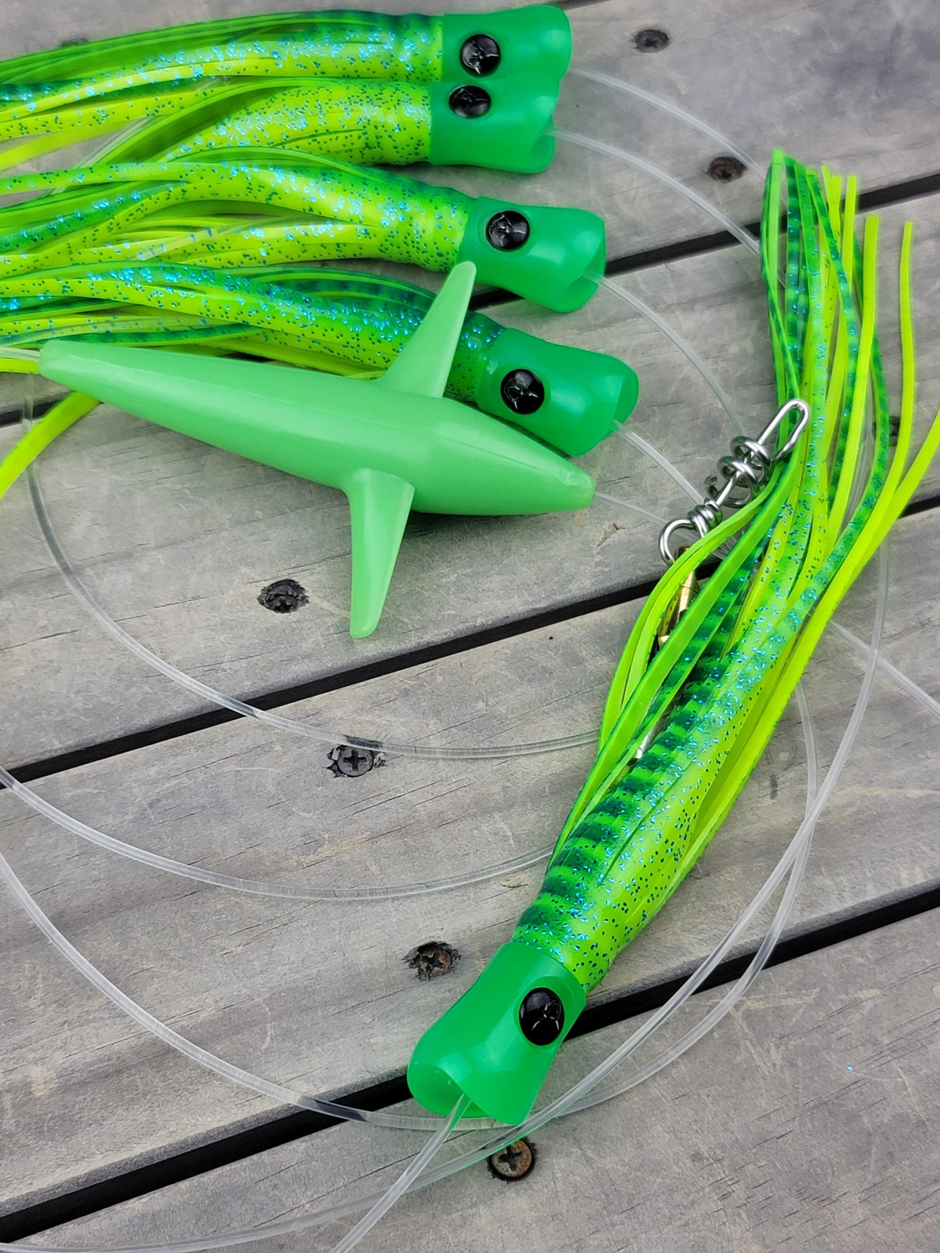 Lobo Lures #400 Skipjack Hybrid Teaser Daisy Chain w/ Corkscrew Swivel