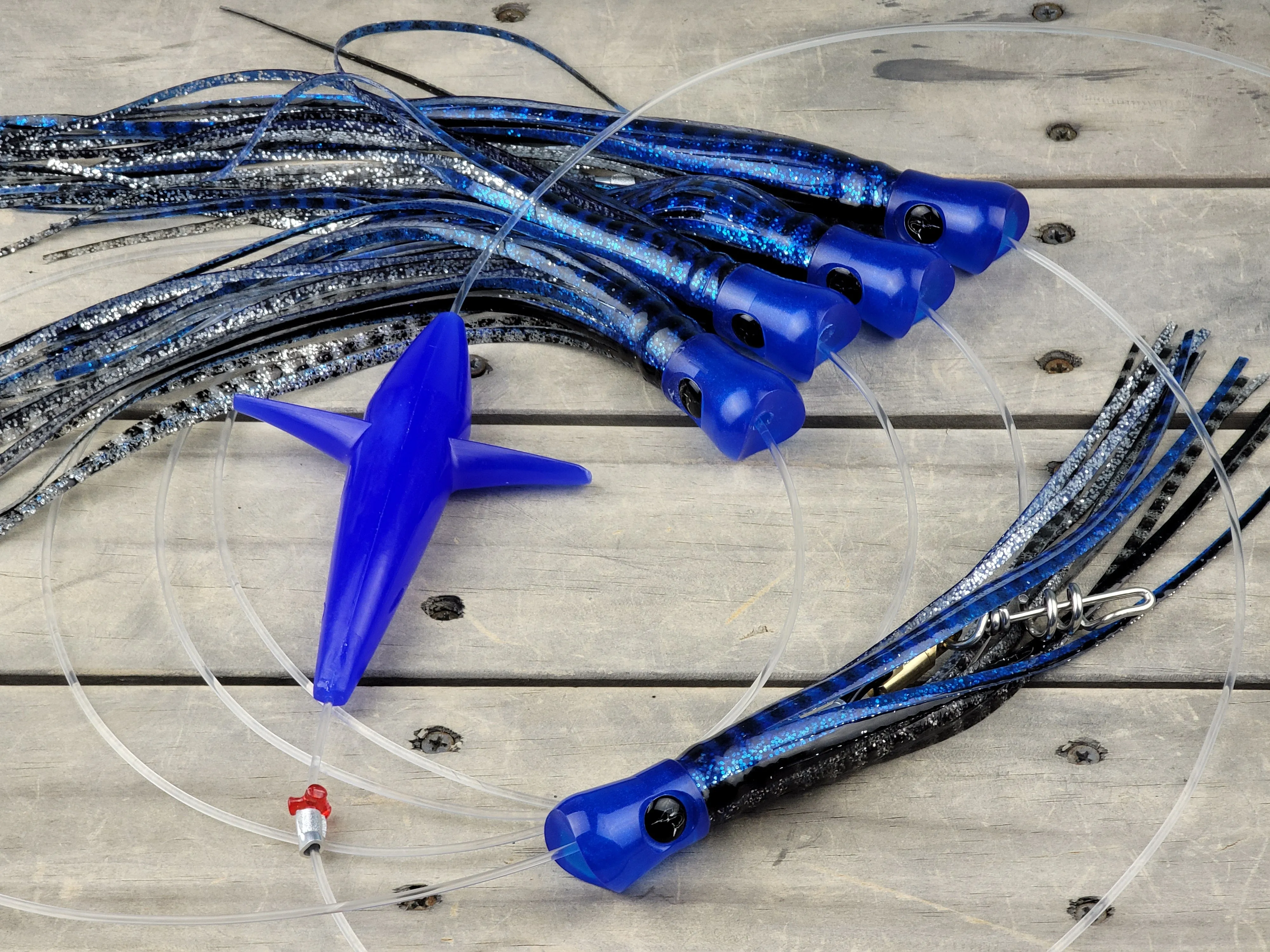 Lobo Lures #400 Skipjack Hybrid Teaser Daisy Chain w/ Corkscrew Swivel
