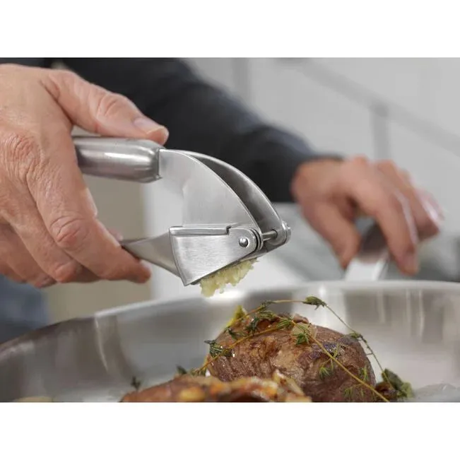 Zwilling PRO Tools Garlic Press